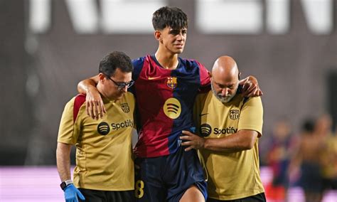 Barcelona shift priority to a midfield signing before deadline day .